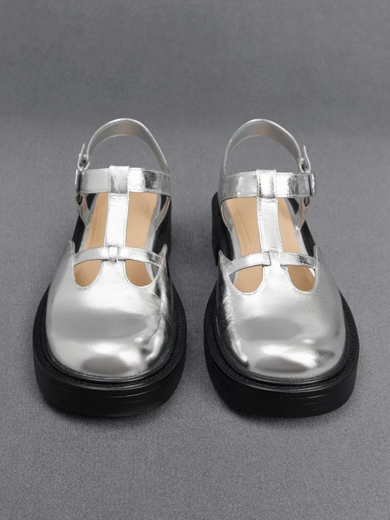 Leather Metallic Cut-Out T-Bar Sandals - Silver